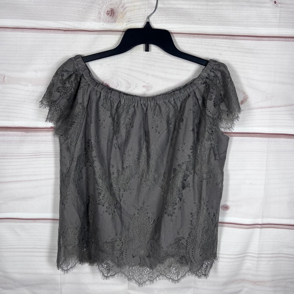Gold Hawk Top Womens Small Grey Off The Shoulder Lace Eyelash Trim Lined Blouse